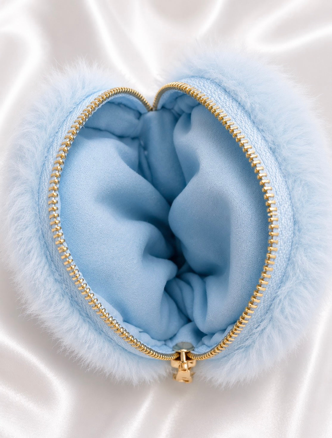 F19: Heart Faux Fur Display Pouch Keychain – Blue